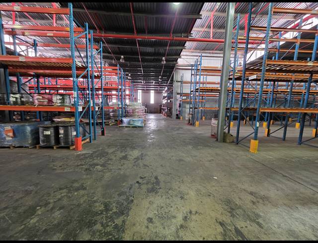5,057M² WAREHOUSE FOR SALE IN CITY DEEP